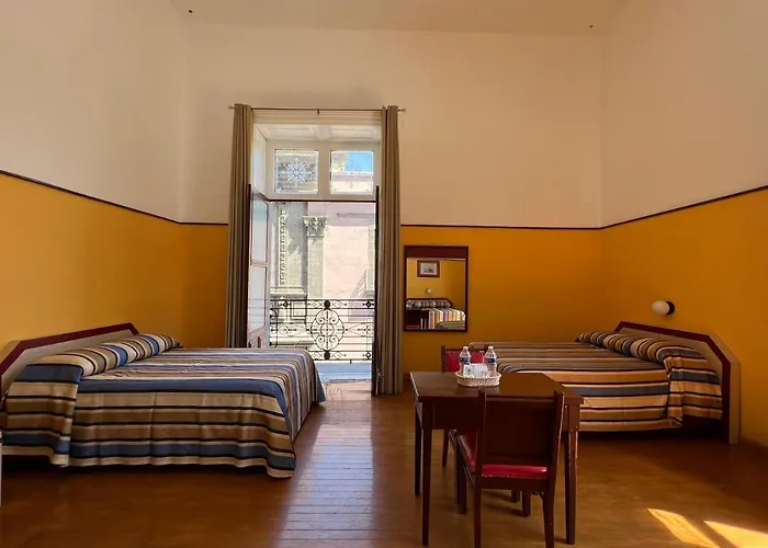 Isabel Hotel