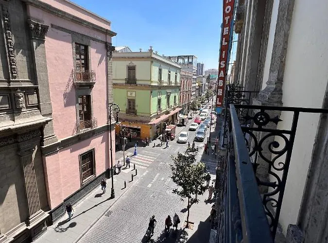 Isabel Hotel