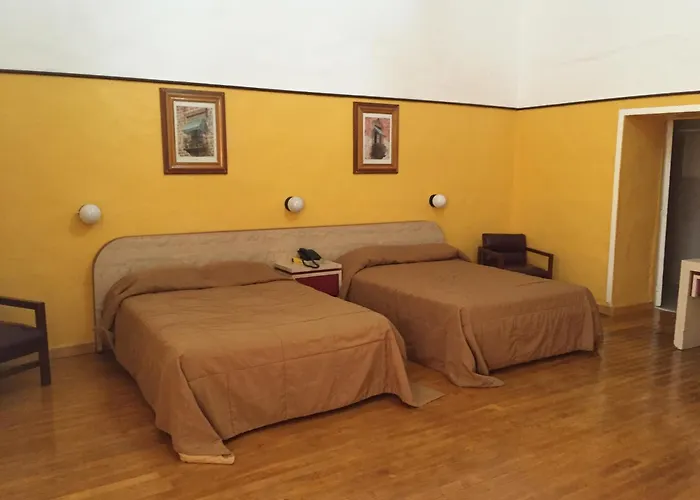 Isabel Hotel