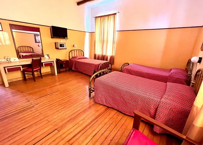 Hotel Isabel 3*